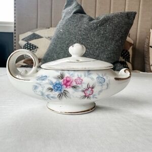 Vintage Porcelain Genie Floral Dish With Lid 4‎ Inches